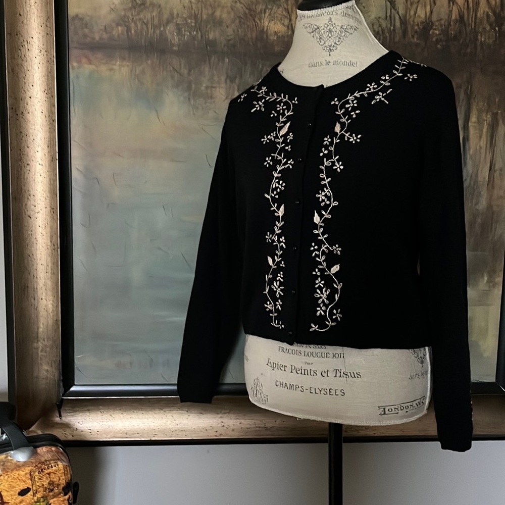 Putumayo black sweater Size S